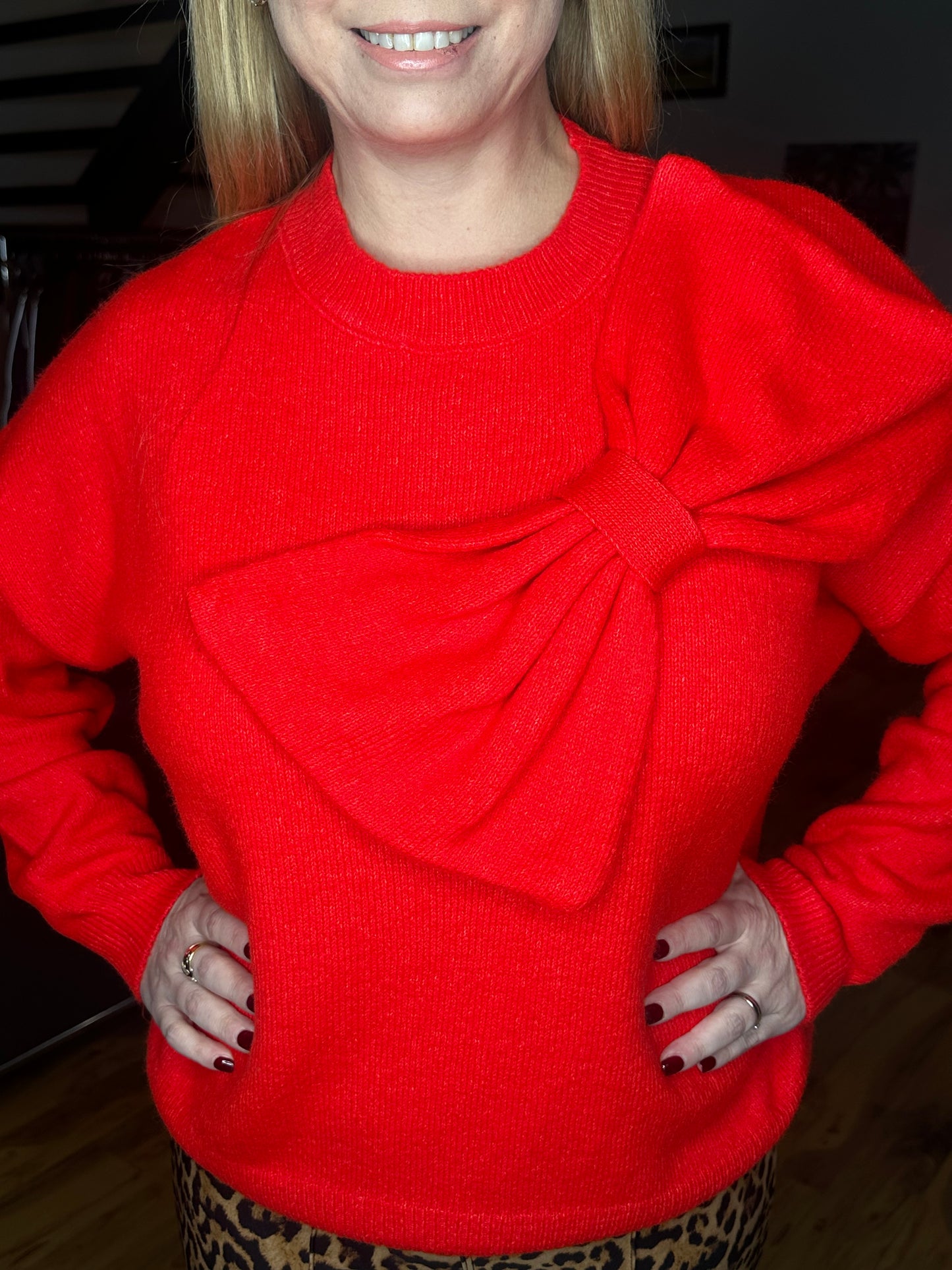 RED RIBBON SWEATER